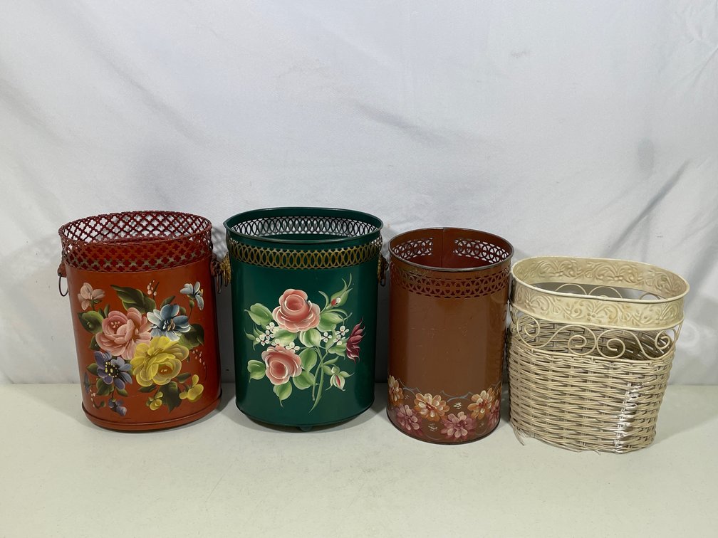 4 Waste Cans