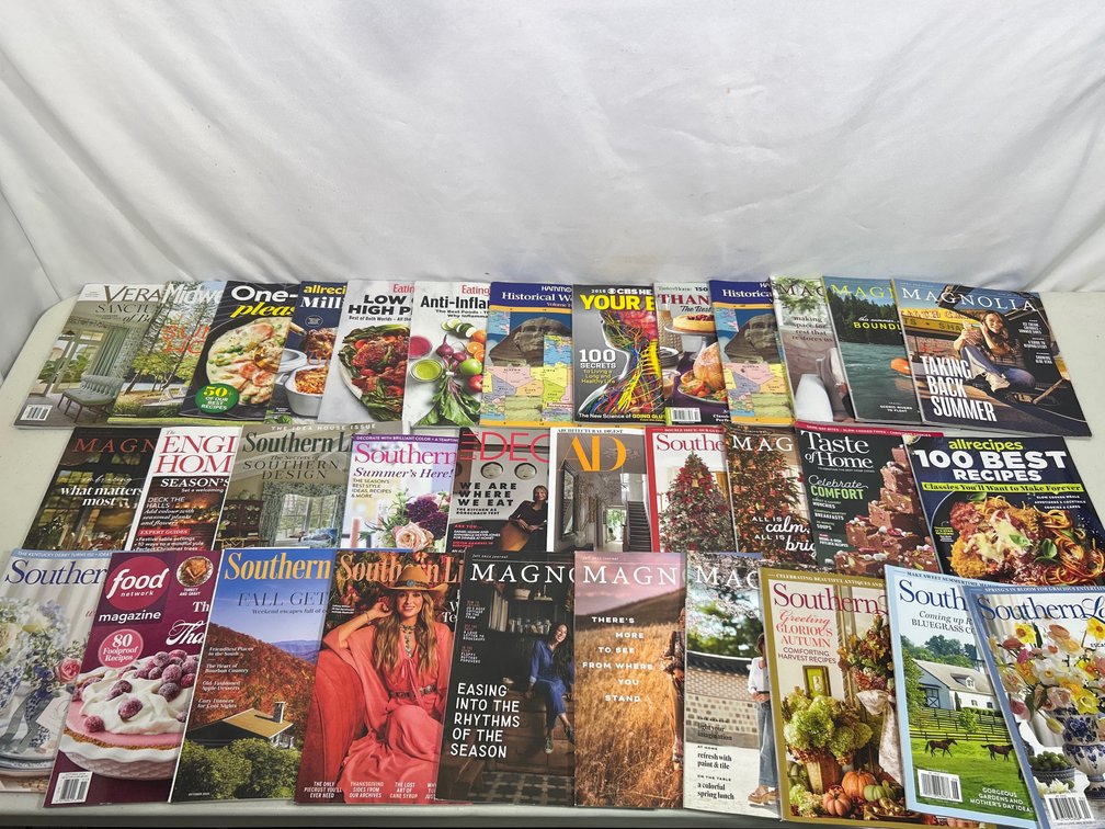 Large Grouping of Magazines