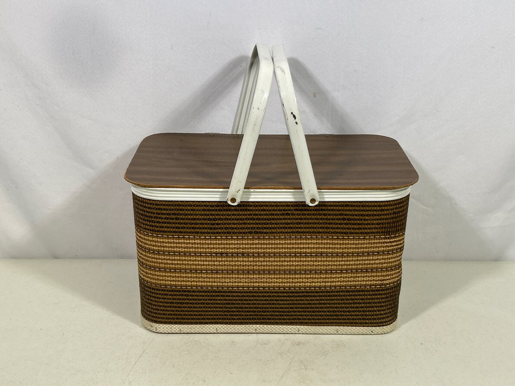 Double Swing Handled Picnic Basket