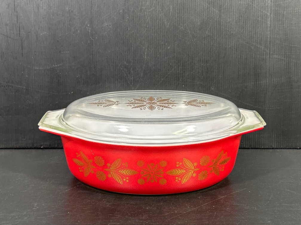 Vintage Pyrex "Golden Poinsettias" Oval Baking Dish with Matching Glass Lid