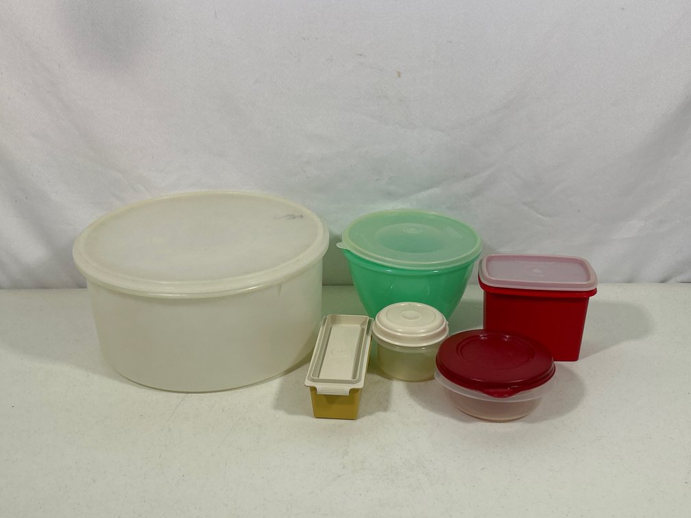 6 Assorted Tupperware Plastic Food Storage Containers