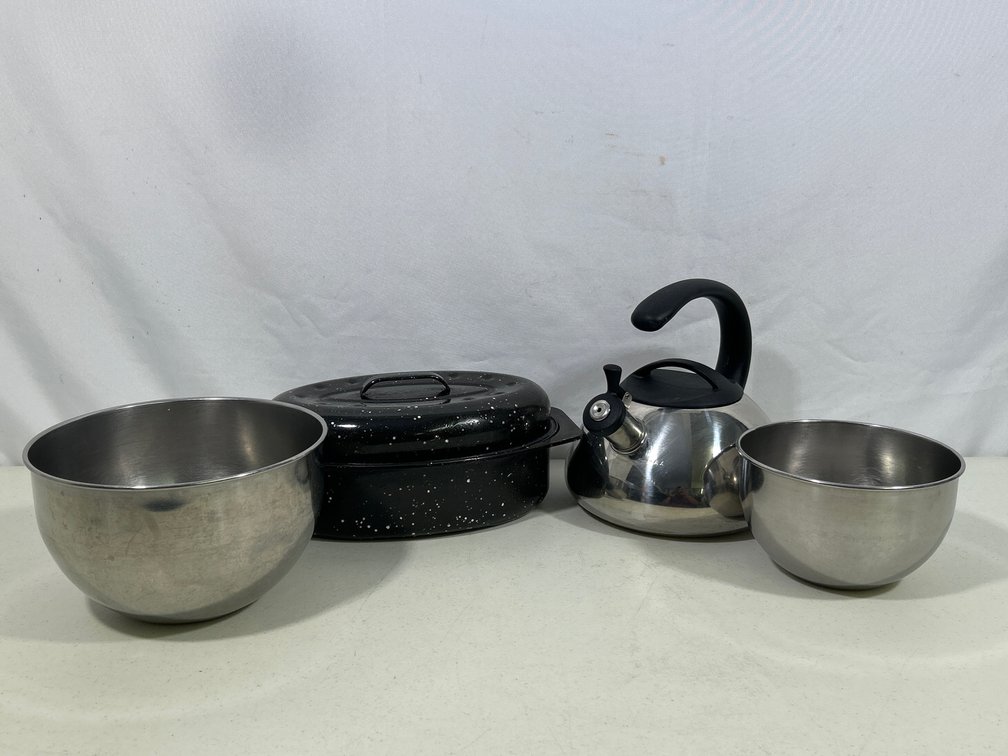 Enamelware Roaster, Farberware Tea Kettle, 2 Stainless Steel Mixing Bowls