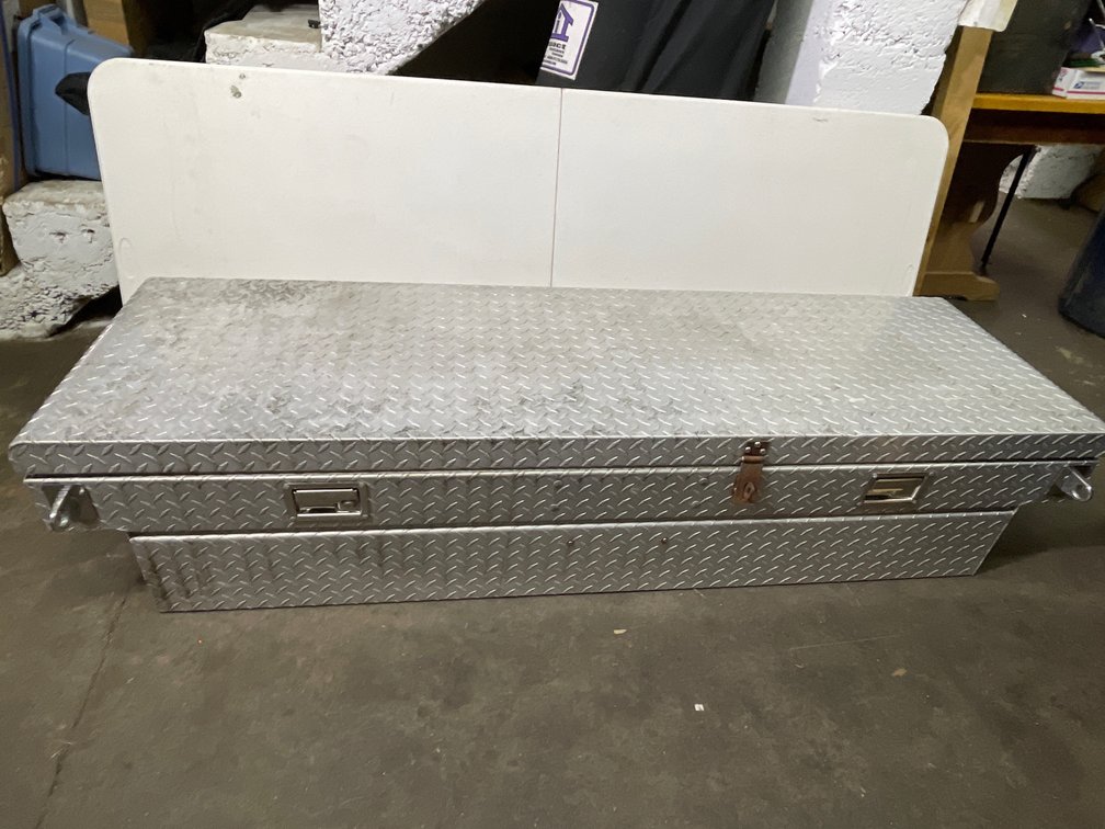 Diamond Plate Tool Box for Truck Bed