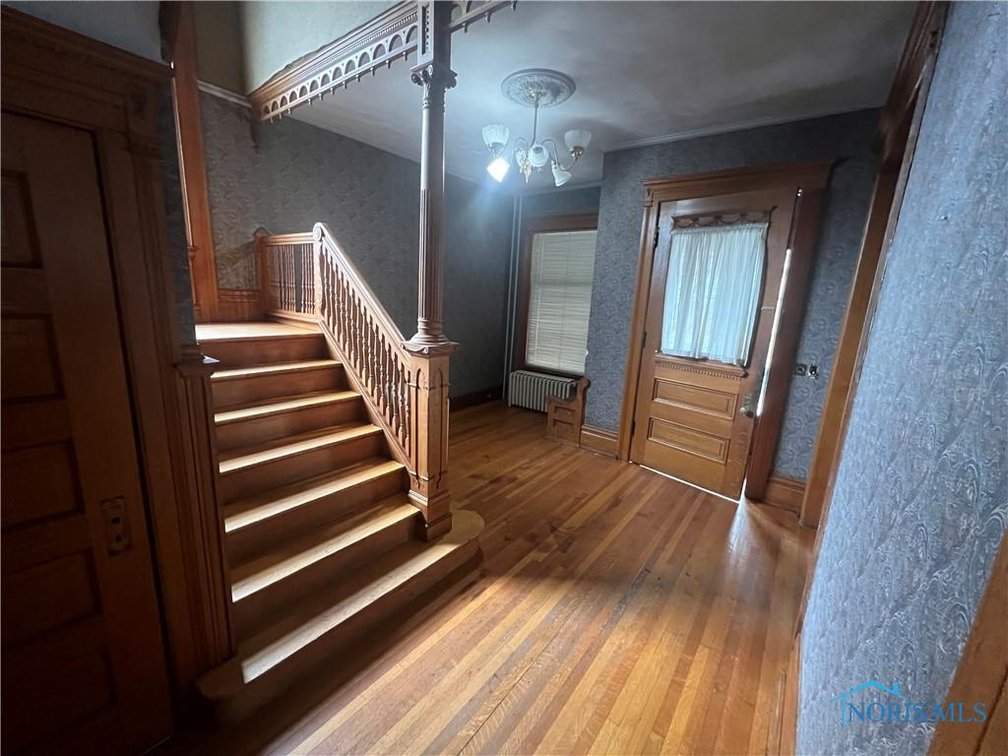 Image for MINIMUM BID AUCTION $60,000! 2103 Glenwood Ave
