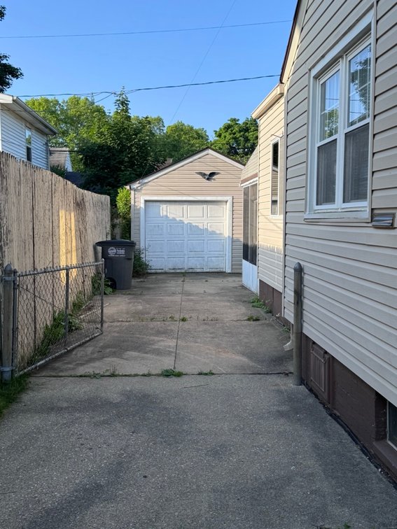 Image for MINIMUM BID AUCTION $49,000! 3133 Cragmoor Ave