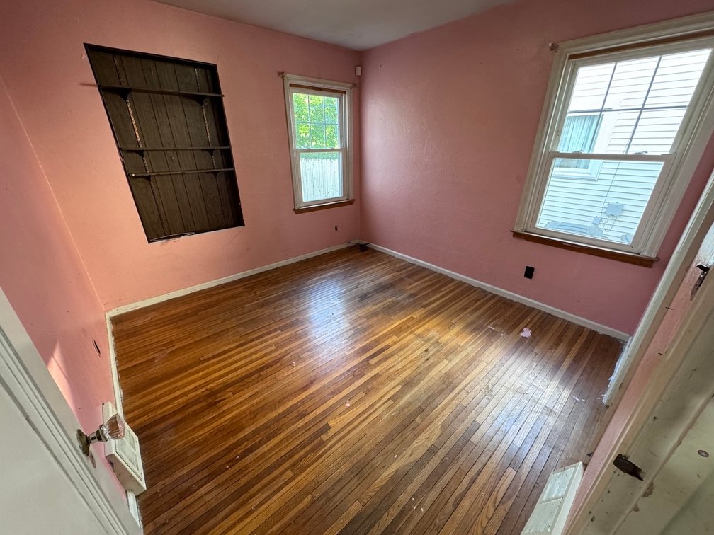Image for MINIMUM BID AUCTION $49,000! 3133 Cragmoor Ave