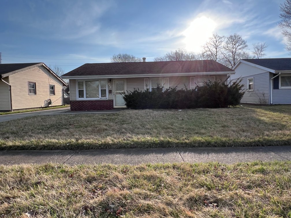 Image for MINIMUM BID AUCTION $69,000! 1310 E Larchmont