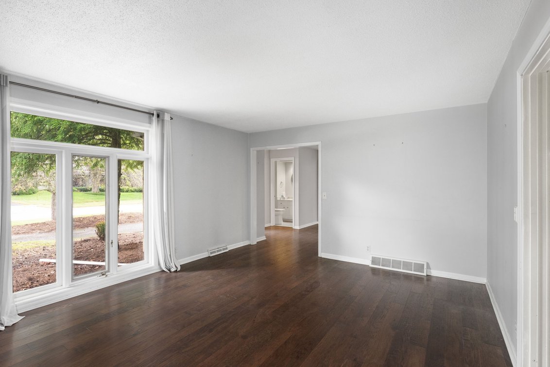 Image for MINIMUM BID AUCTION $250,000! 2427 Knights Hill Lane