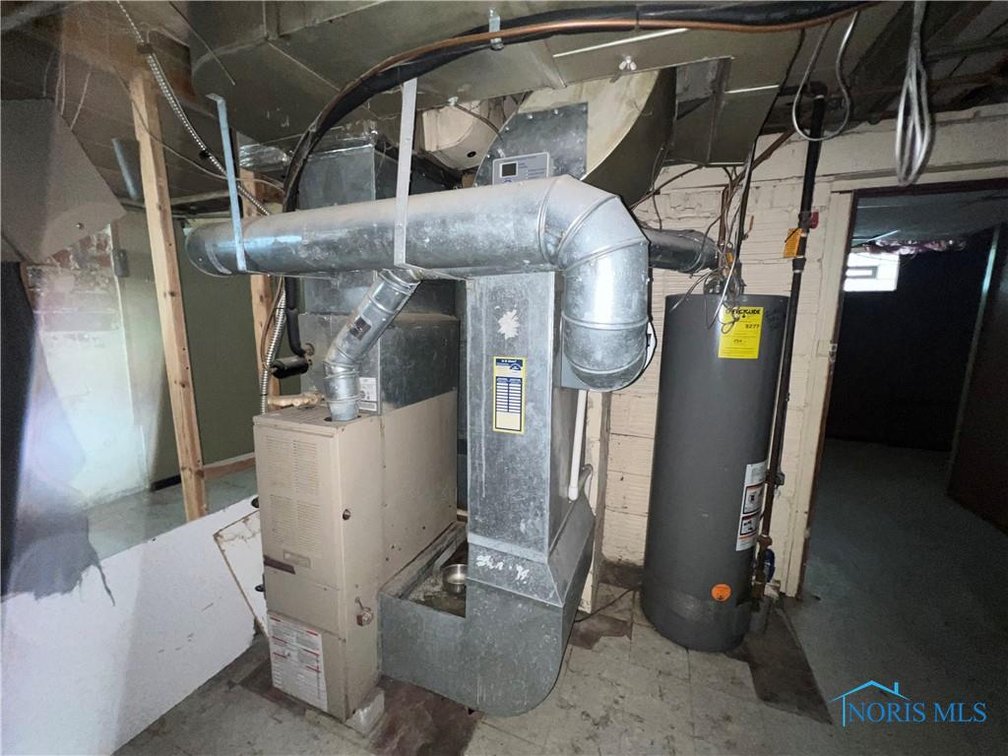 Image for MINIMUM BID AUCTION $70,000! 4548 Commonwealth Ave