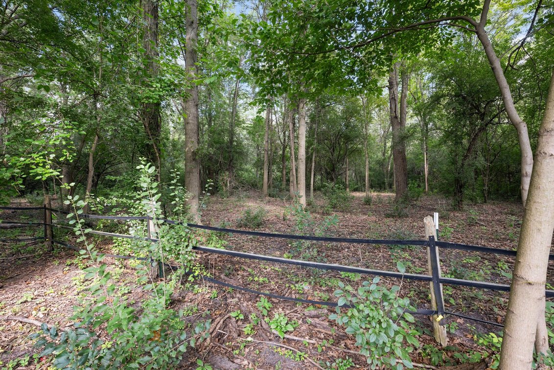 Image for MINIMUM BID AUCTION $150,000! 420 N Eber Rd.