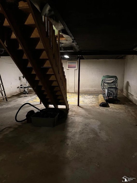 Image for MINIMUM BID AUCTION $49,000! 113 1/2 Sherman St