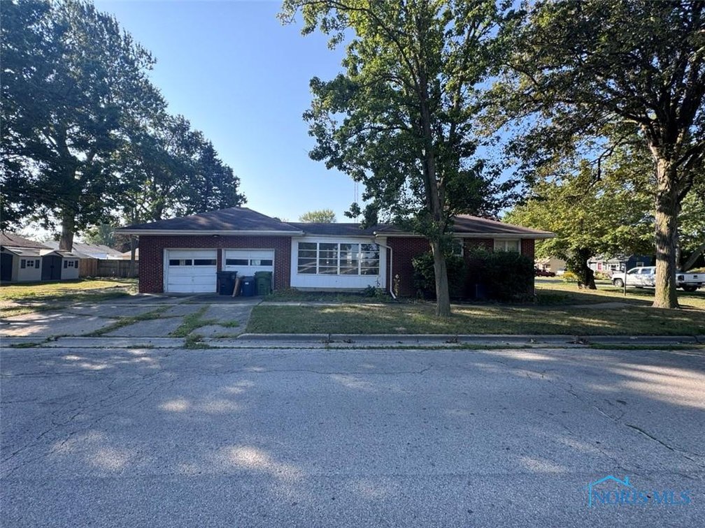 Image for MINIMUM BID AUCTION $89,000! 1174 Elco ave