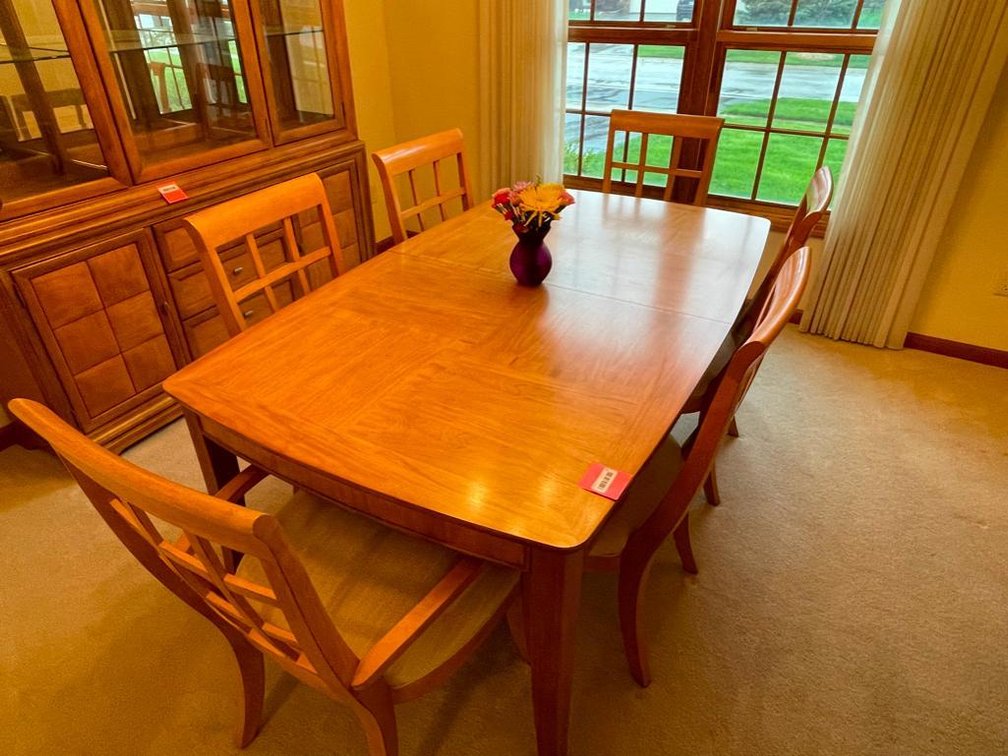 Image for PERRYSBURG FURNITURE ONLINE ONLY AUCTION!