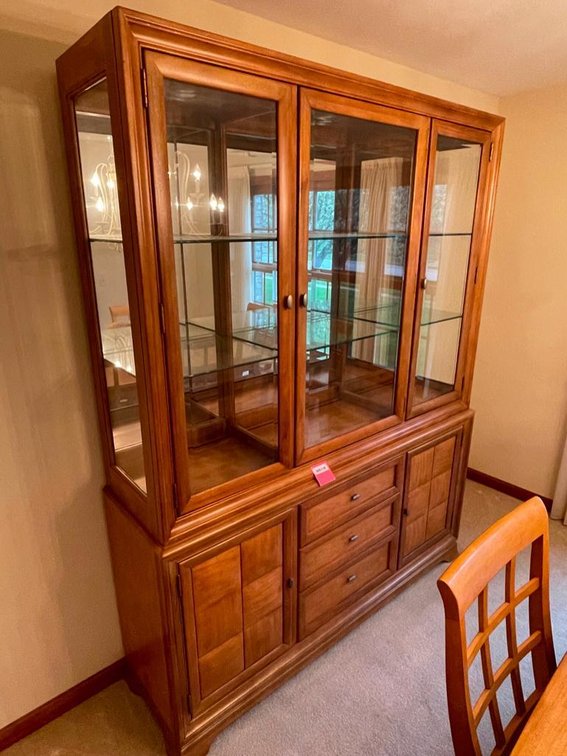 Image for PERRYSBURG FURNITURE ONLINE ONLY AUCTION!