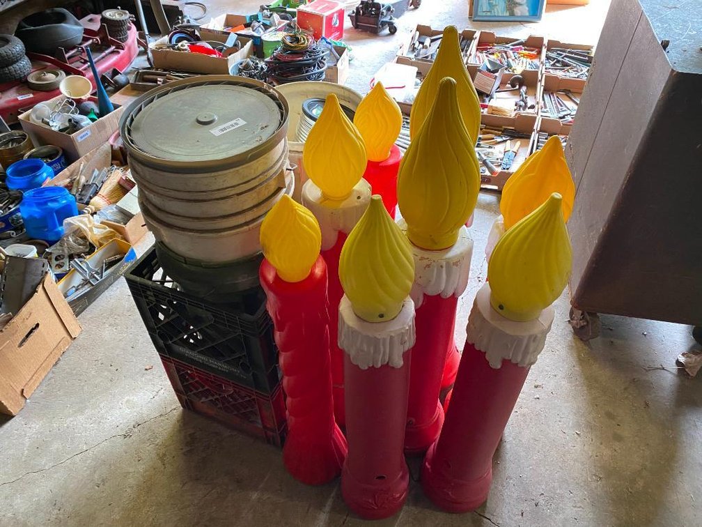 5 gallon buckets and christmas decorations
