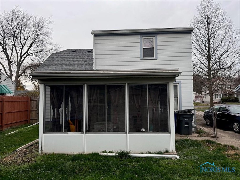 Image for MINIMUM BID AUCTION $70,000! 2227 Rood St
