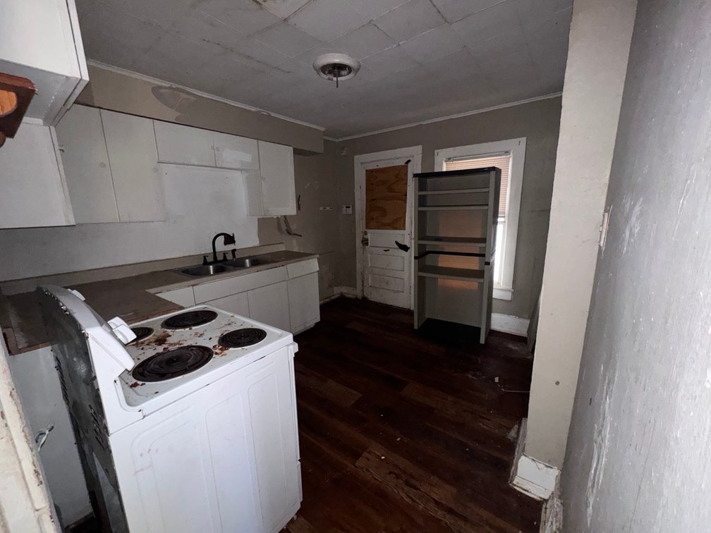 Image for MINIMUM BID AUCTION $25,000! 1723 Stahlwood