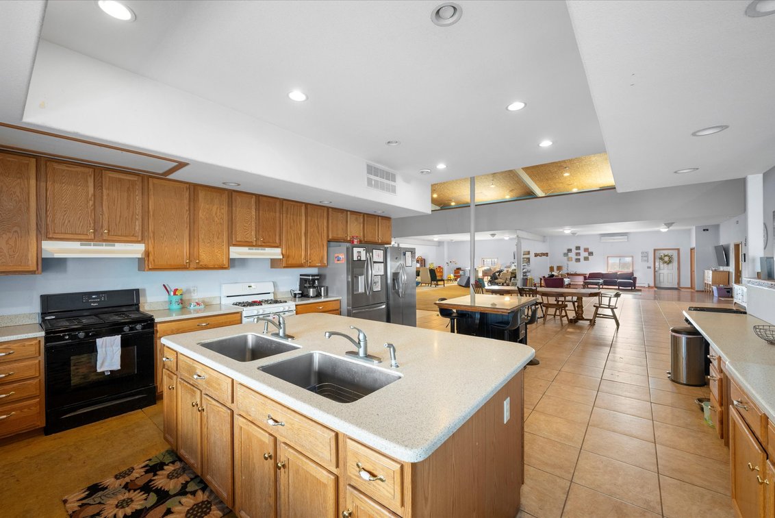 Image for MINIMUM BID AUCTION $499,000! 14614 King Rd