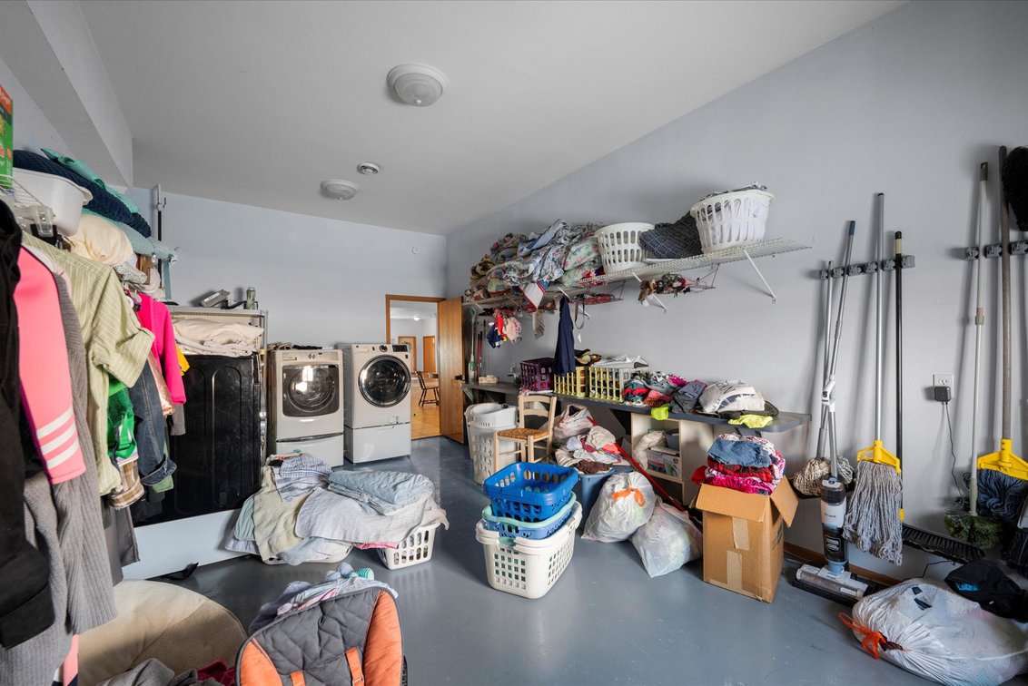 Image for MINIMUM BID AUCTION $499,000! 14614 King Rd
