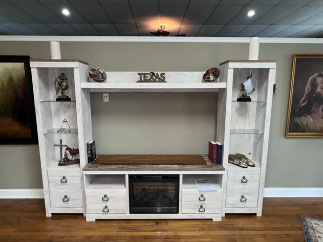 Image for FURNITURE, ARTWORK AND HOUSEHOLD ITEMS ONLINE ONLY AUCTOIN