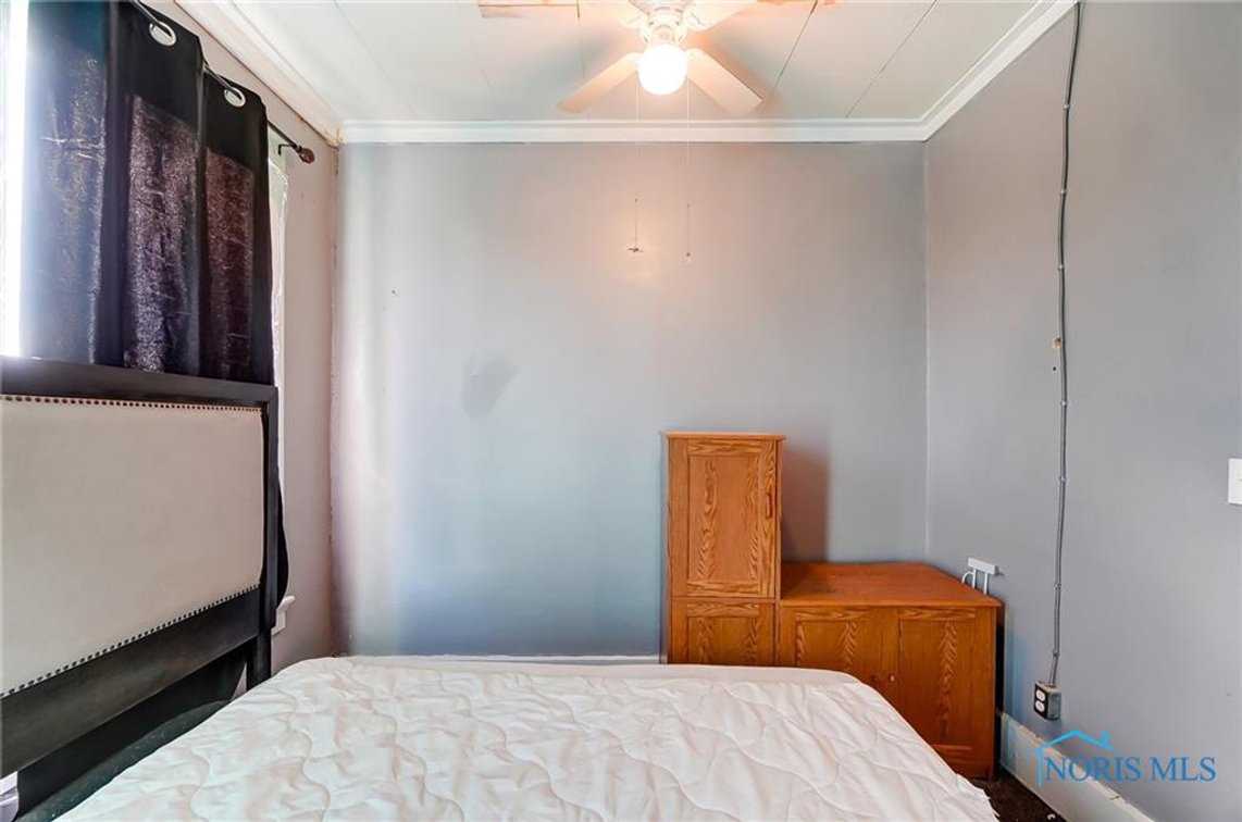 Image for MINIMUM BID AUCTION $99,000! 121 N Fulton St