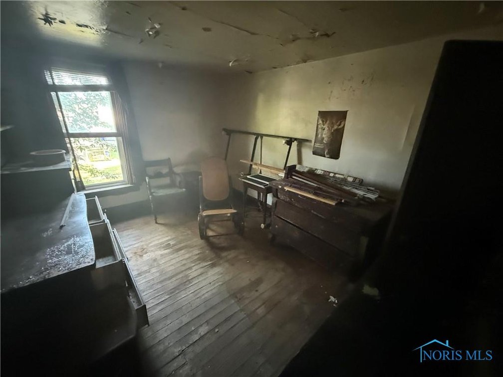 Image for MINIMUM BID AUCTION $25,000! 1441 Maumee St