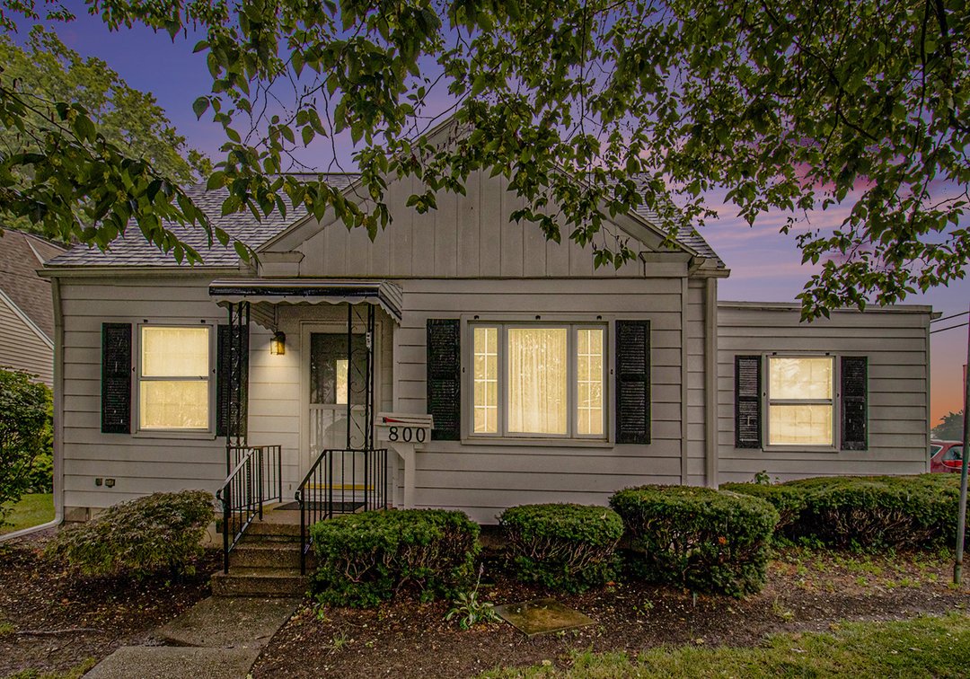 Image for MINIMUM BID AUCTION $90,000! 800 Askin St