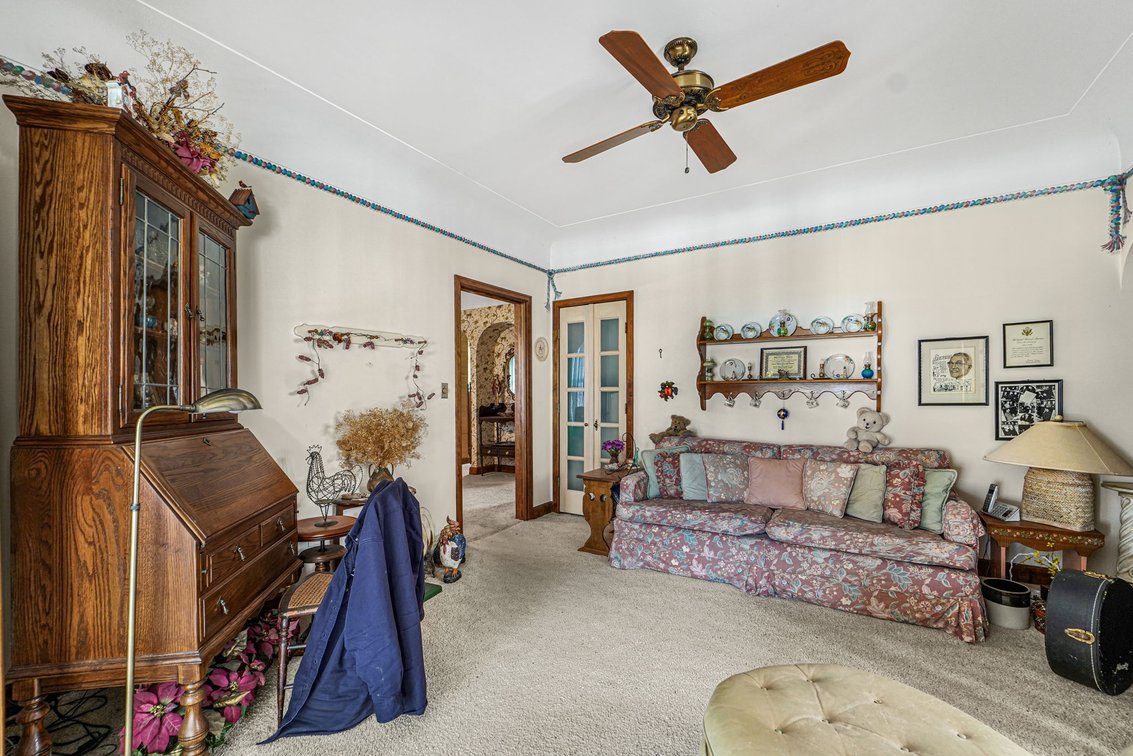 Image for MINIMUM BID AUCTION $900,000! 3133 Edgewood Rd