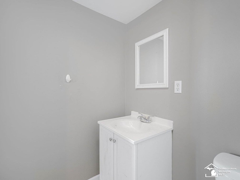 Image for MINIMUM BID AUCTION $89,000! 3362 5th Street