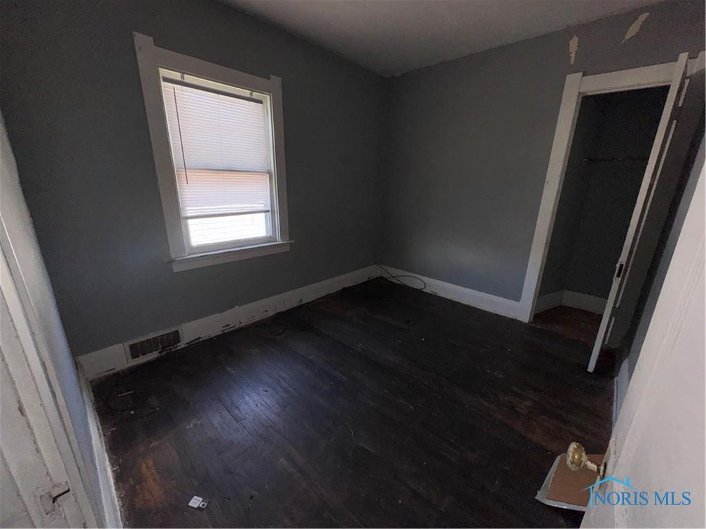 Image for MINIMUM BID AUCTION $49,000! 1327 W. Sylvania Ave