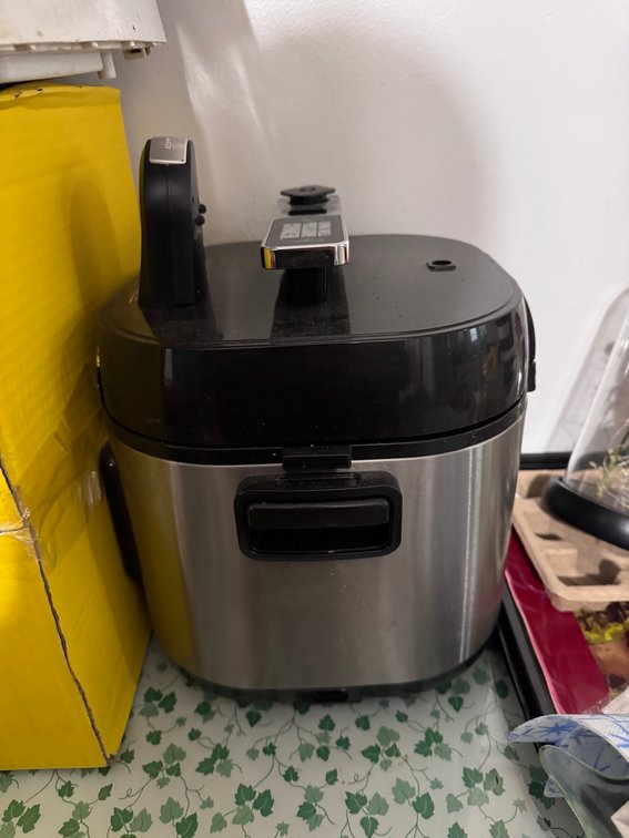 Living well pressure cooker
