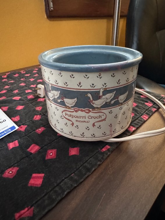 Wax warmer