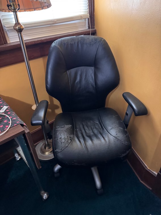 Desk chair
