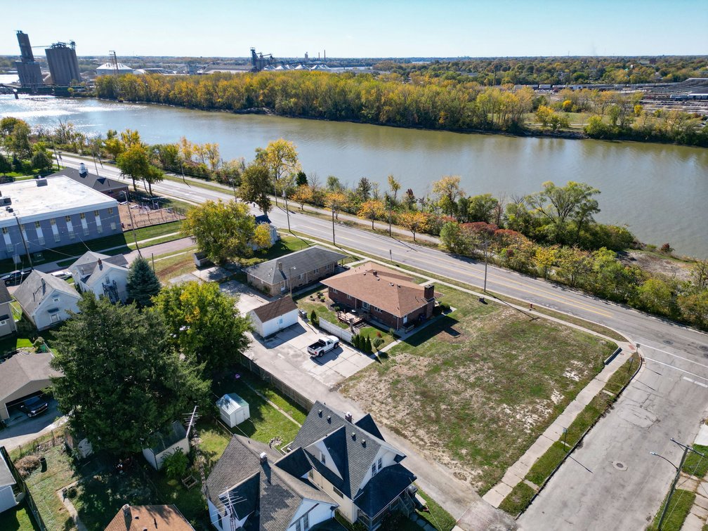 Image for MINIMUM BID AUCTION $99,000! 611 Miami St