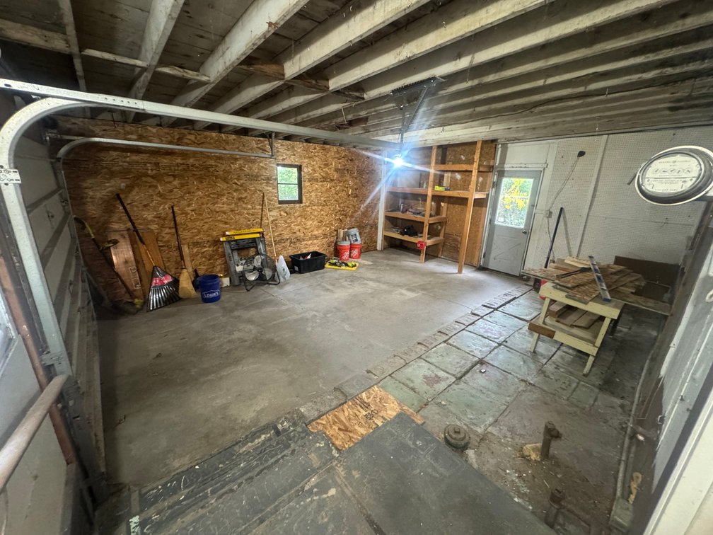 Image for MINIMUM BID AUCTION $99,000! 867 Cherry St