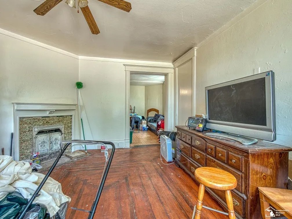 Image for MINIMUM BID AUCTION $49,000! 611 S. Monroe St.