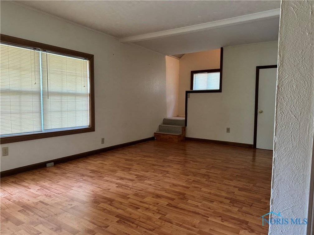Image for MINIMUM BID AUCTION $150,000! 7944 Hill Ave