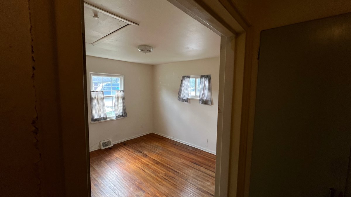 Image for MINIMUM BID AUCTION $89,000! 850 Lamonde Dr
