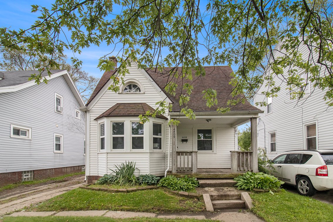 Image for MINIMUM BID AUCTION $70,000! 4409 Fairview