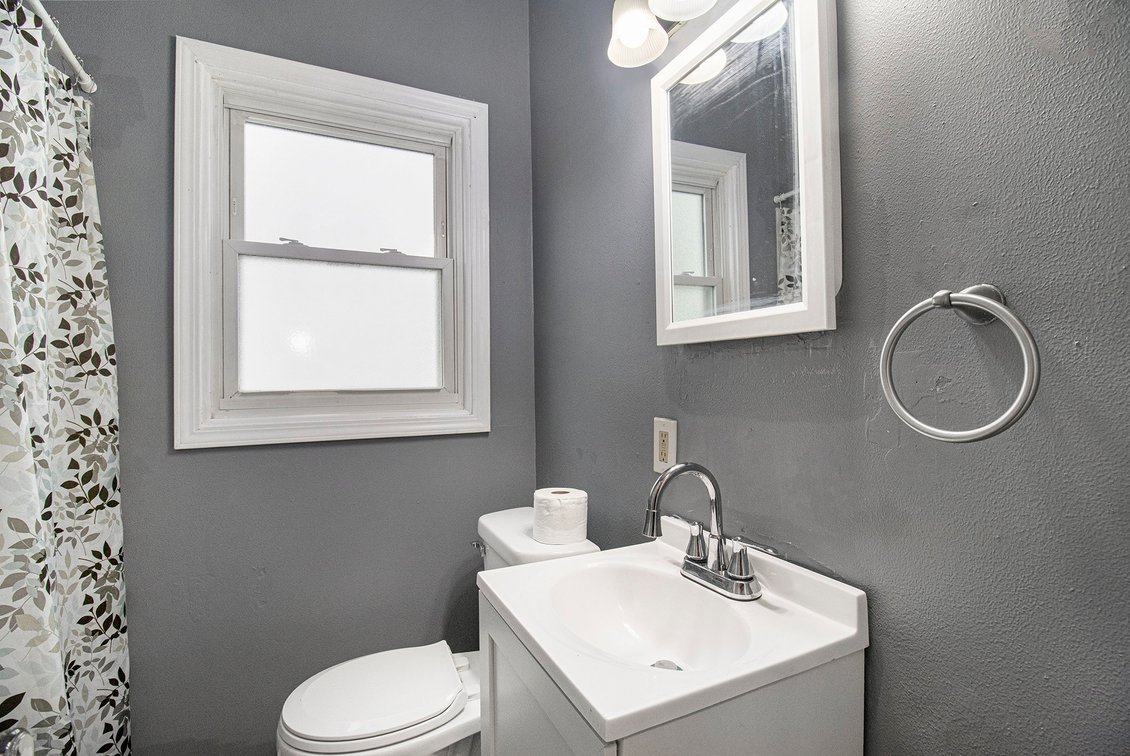 Image for MINIMUM BID AUCTION $70,000! 4409 Fairview