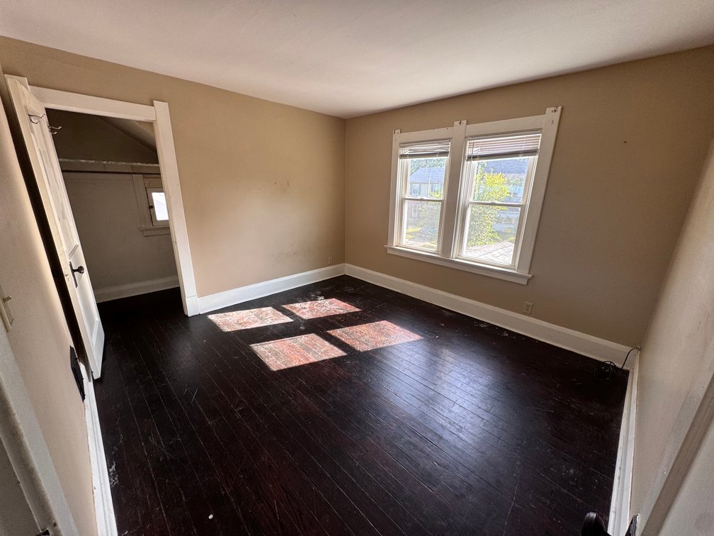 Image for MINIMUM BID AUCTION $39,000! 576 Bronx Dr