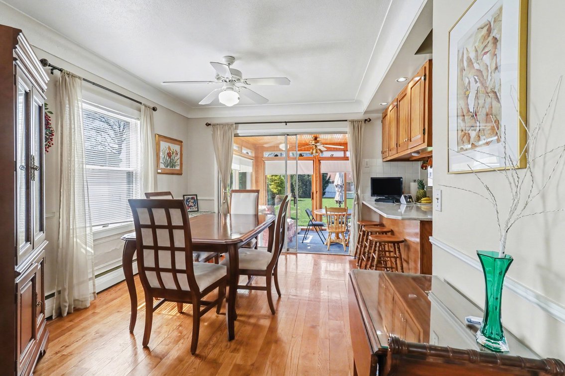 Image for MINIMUM BID AUCTION $225,000! 5930 N River Rd
