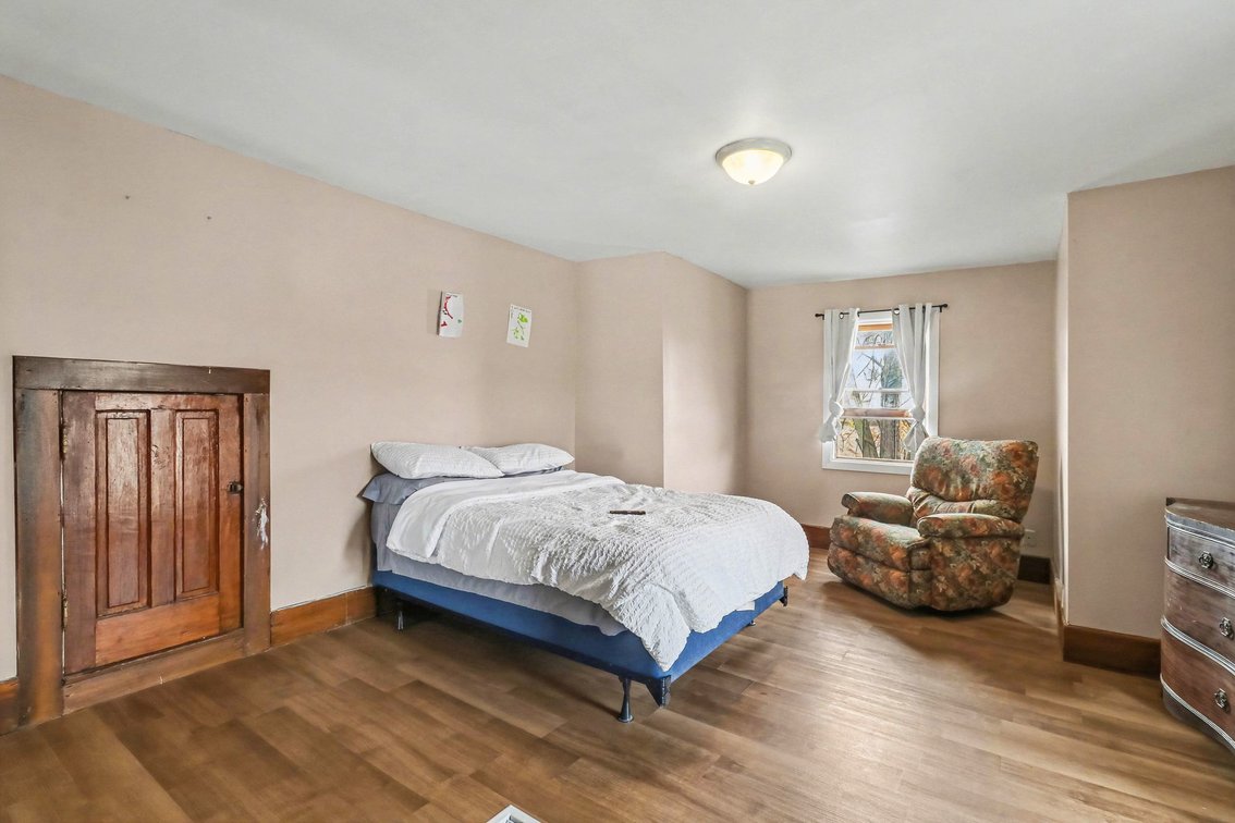 Image for SOLD PRIOR TO AUCTION! 114 N Main st