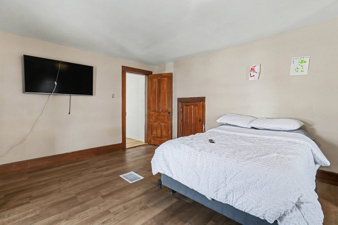 Image for SOLD PRIOR TO AUCTION! 114 N Main st