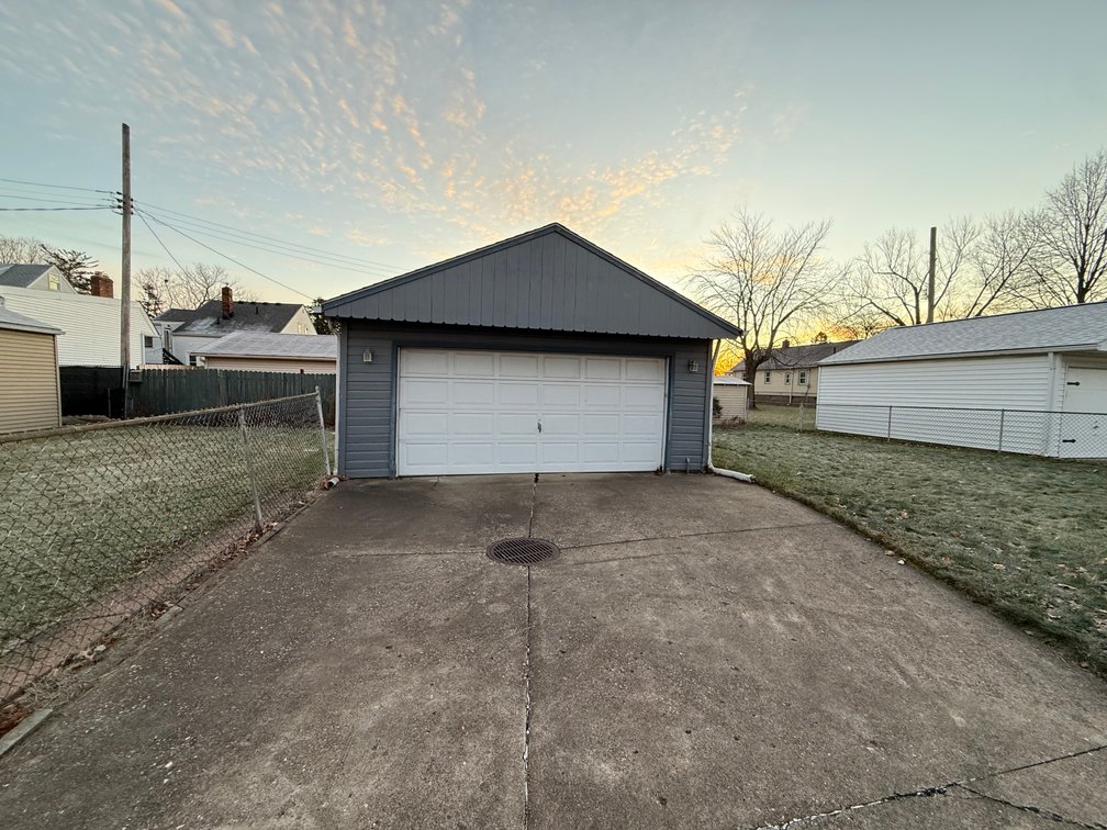 Image for MINIMUM BID AUCTION $90,000! 5263 W 148th St