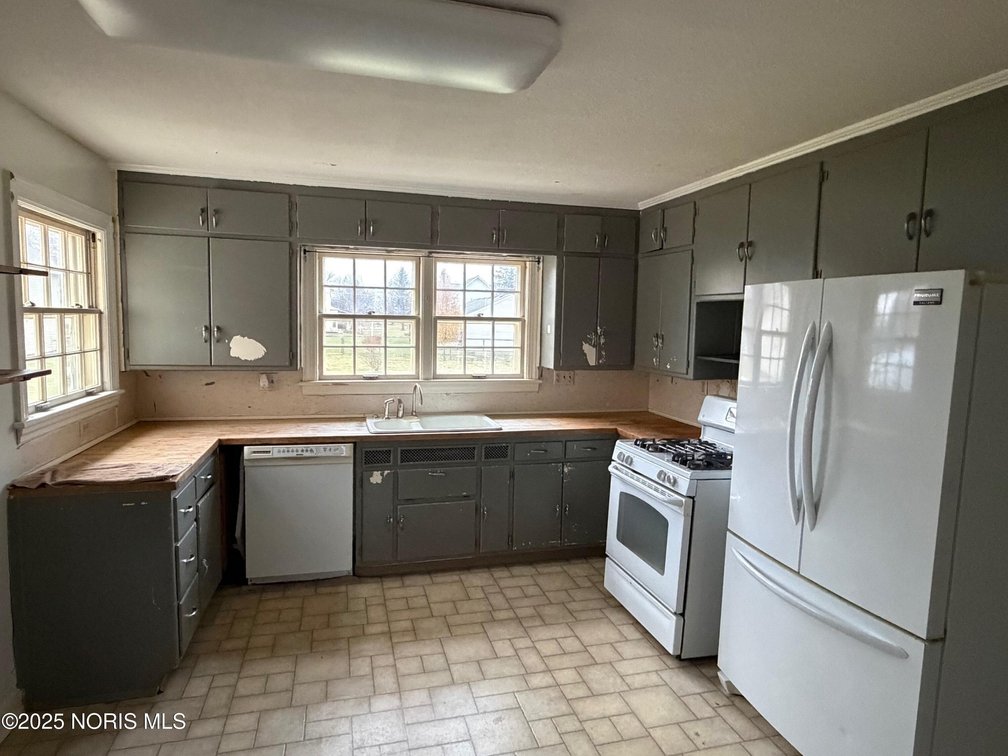 Image for MINIMUM BID AUCTION $90,000! 20310 Taylor St