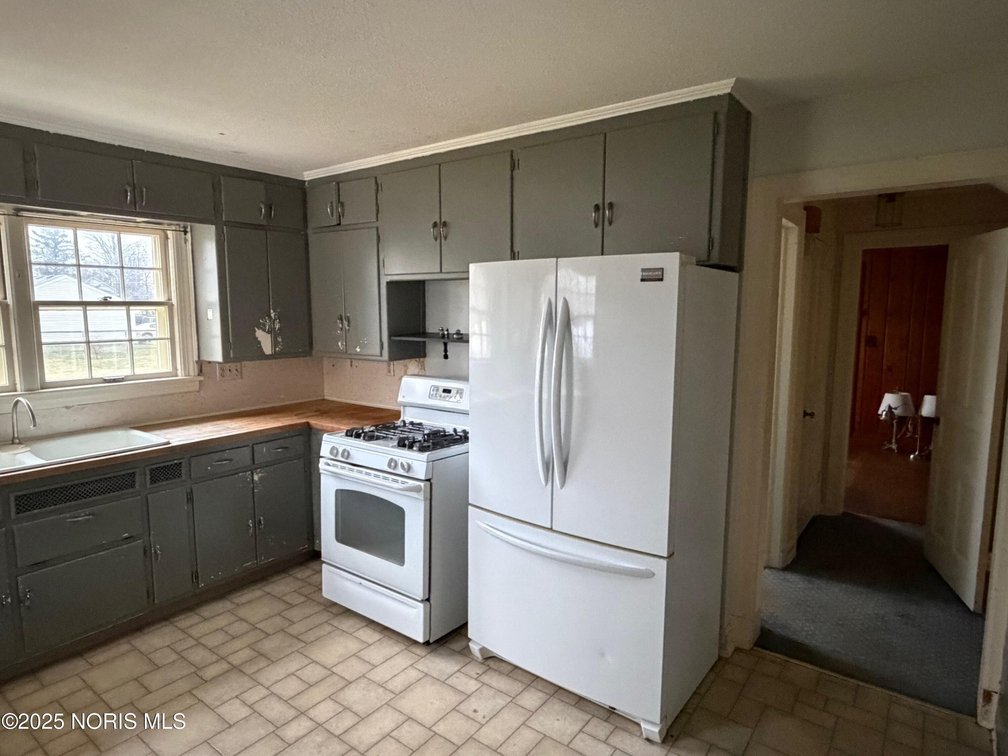 Image for MINIMUM BID AUCTION $90,000! 20310 Taylor St