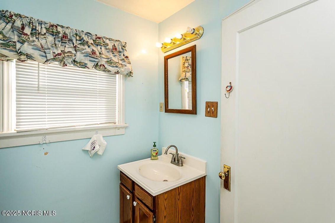Image for MINIMUM BID AUCTION $99,000! 2149 Westbrook