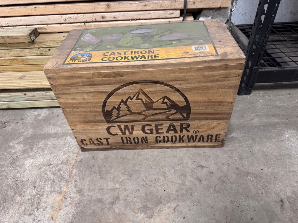 Cast iron cookware