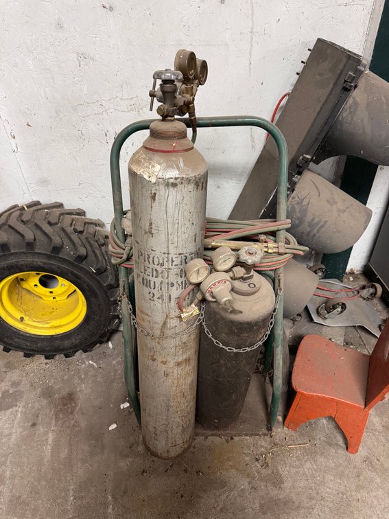 Acetylene torch set with cart